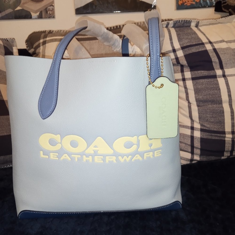 Coach Kia handbag in Aqua
